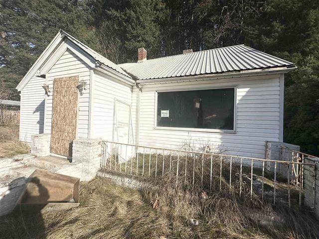 48130 Trans Canada Highway - Photo 1