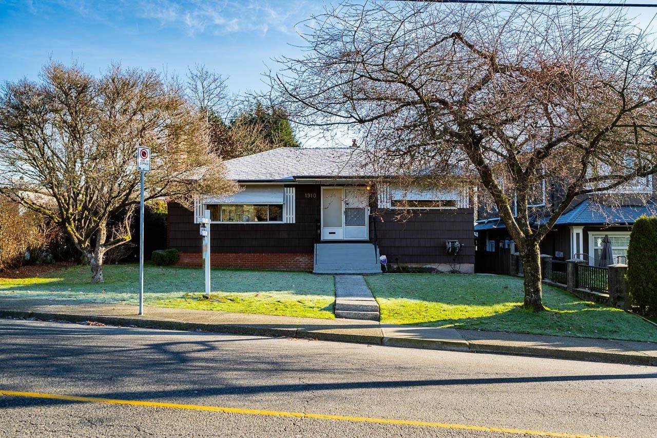 1910 Holdom Avenue - Photo 1