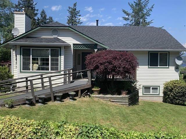 5693 Porpoise Bay Road - Photo 1