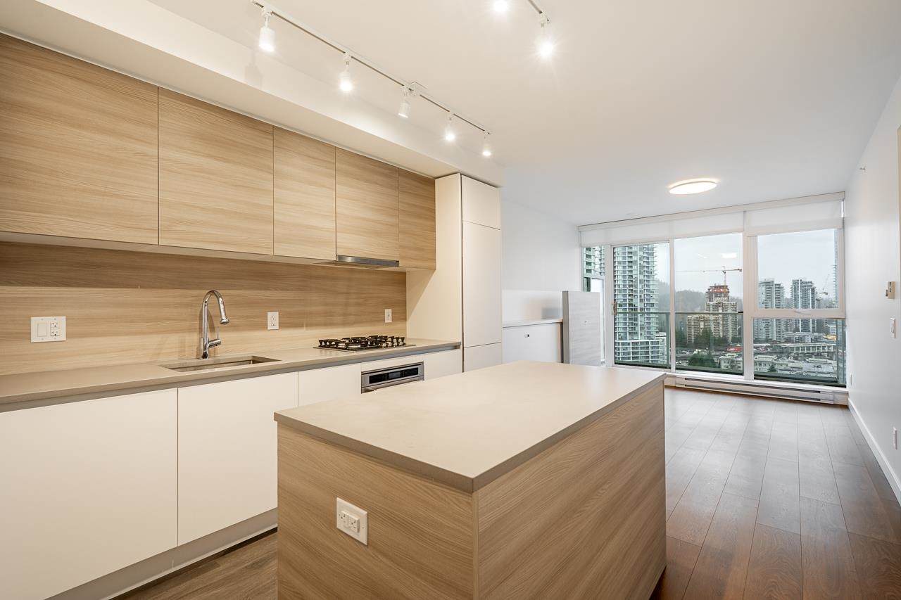 525 Foster Avenue - Photo 1