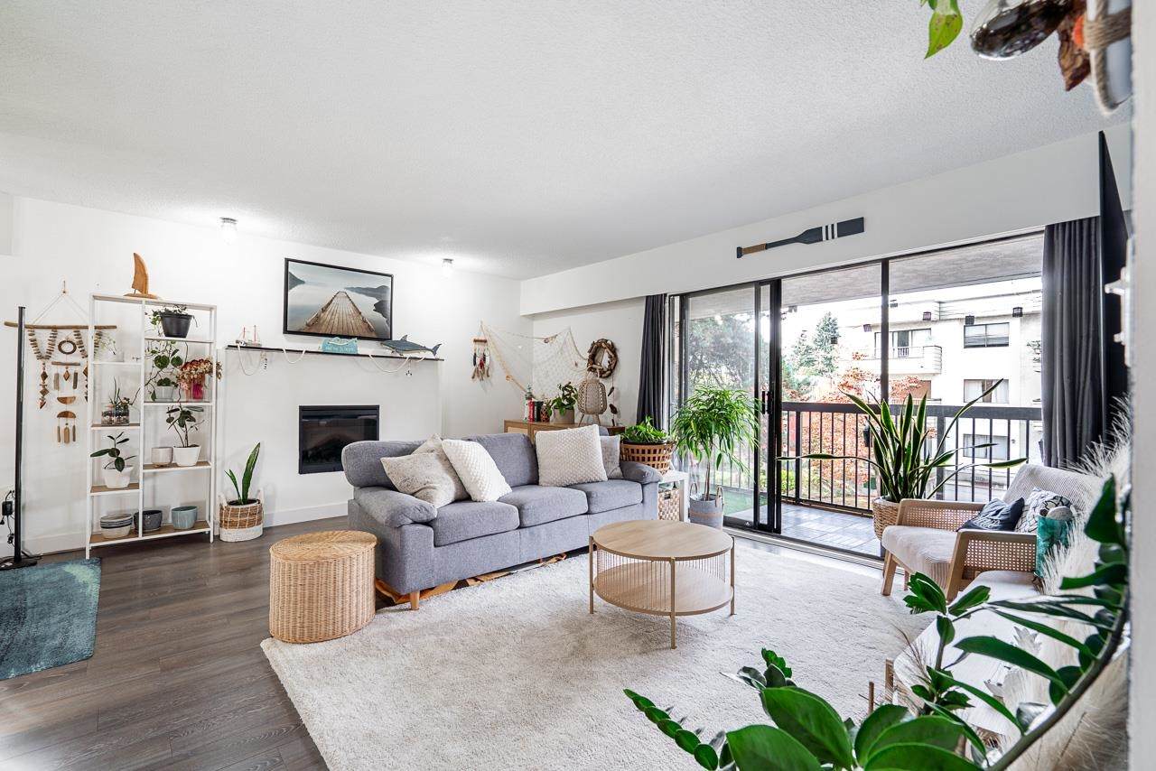 1025 Cornwall Street - Photo 1