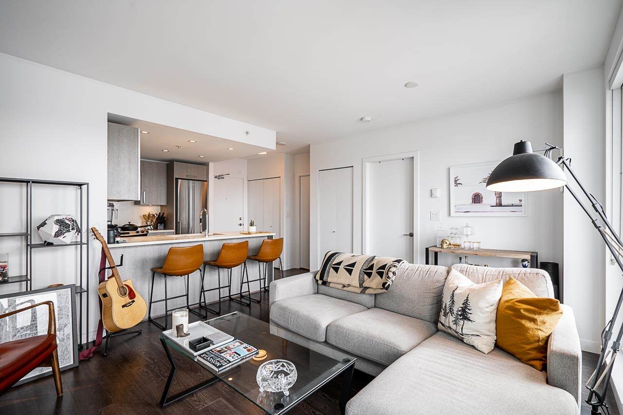 933 Hastings Street - Photo 1