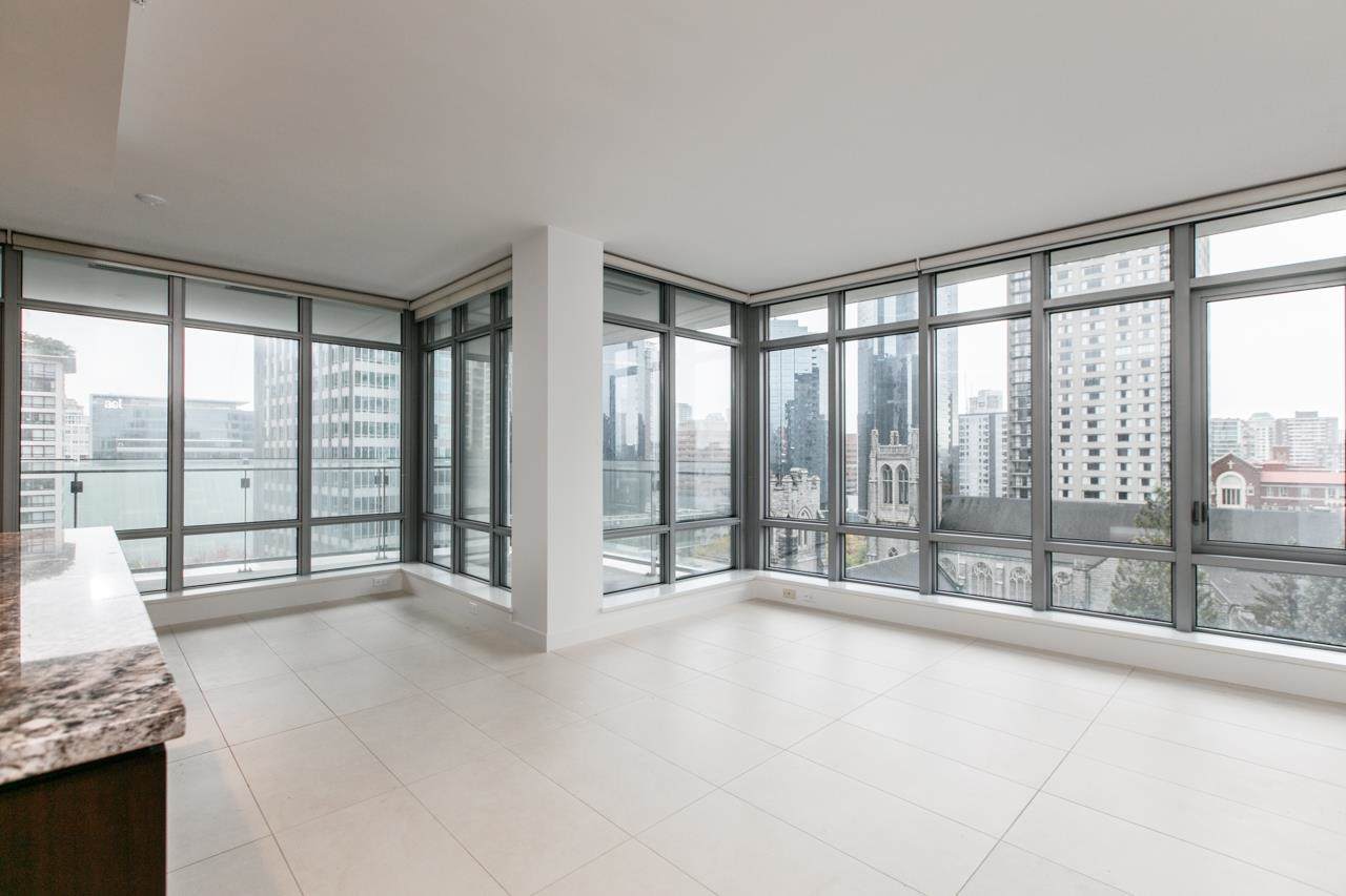 1028 Barclay Street - Photo 1