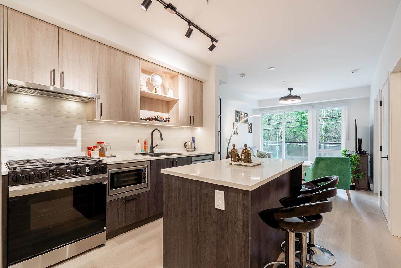 2002 St. George Street - Photo 1