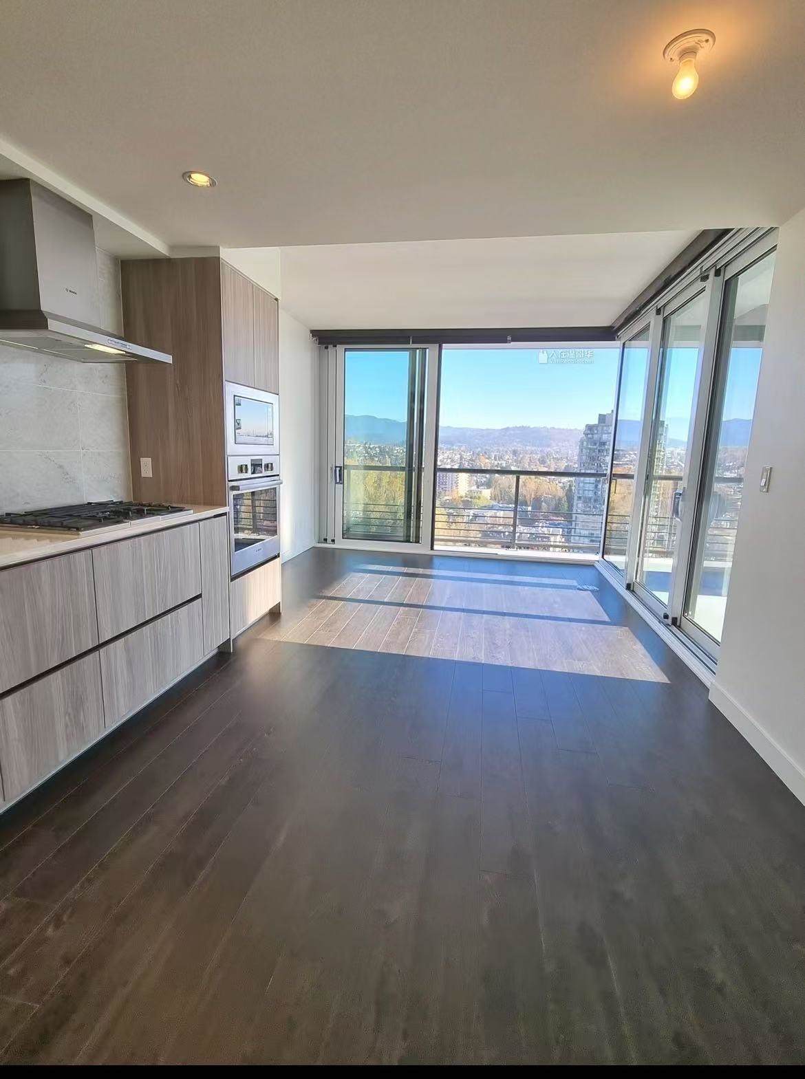 4720 Lougheed Highway - Photo 1