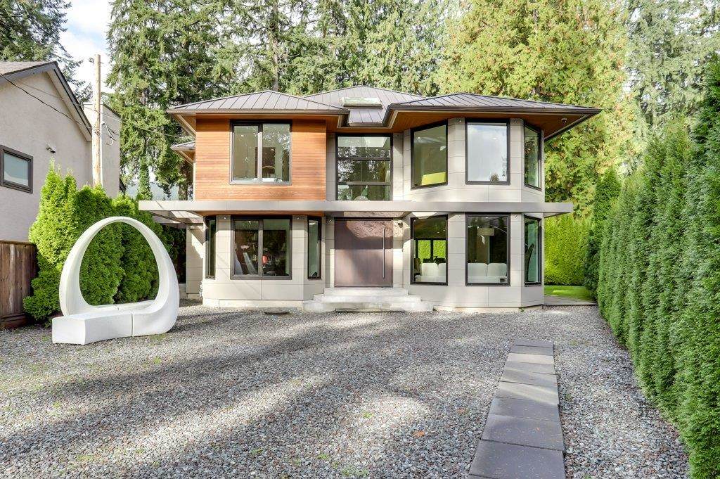 4577 Capilano Road - Photo 1