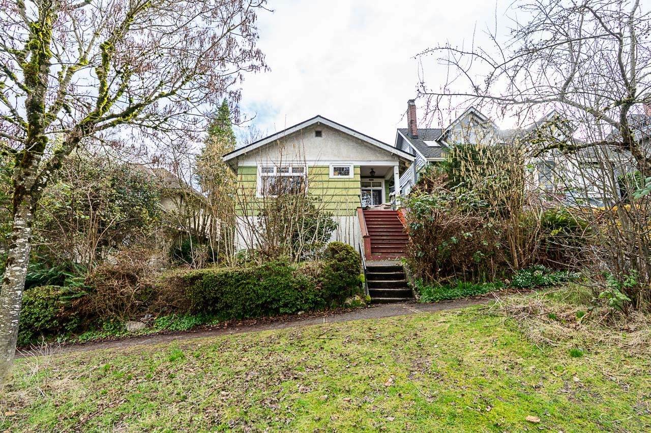 4534 5th Avenue - Photo 1