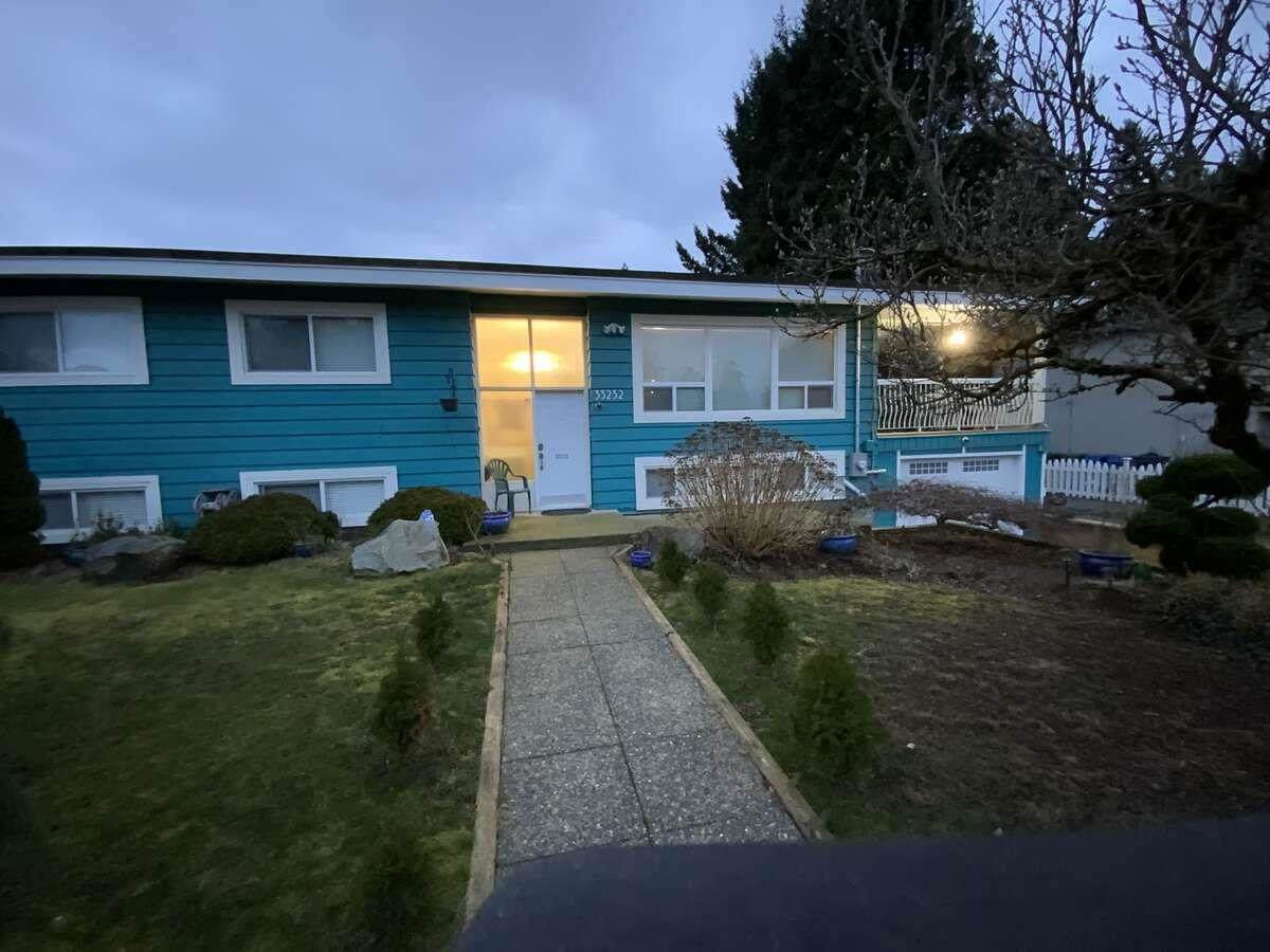 33232 Hawthorne Avenue - Photo 1