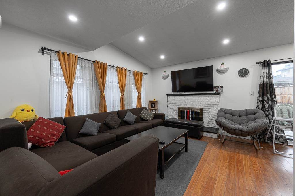7366 128A Street - Photo 1