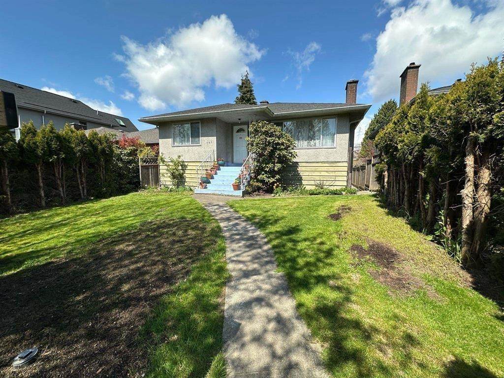 645 27 Avenue - Photo 1