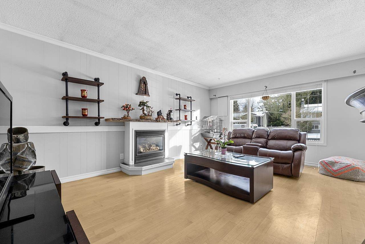 26953 28A Avenue - Photo 1