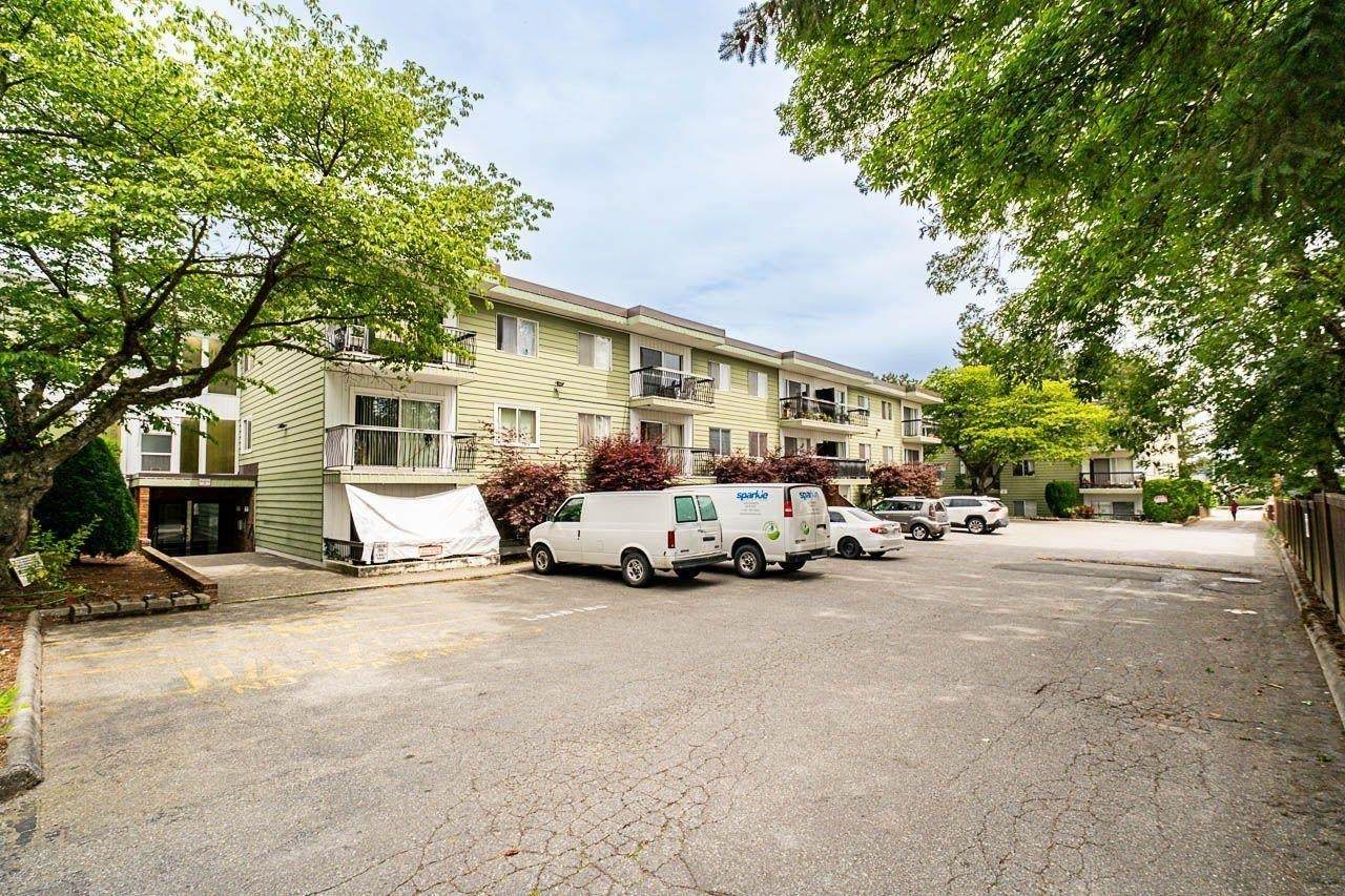 8635 120 Street - Photo 1