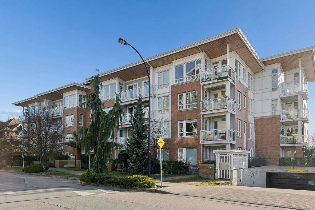 217 8th Street - Photo 1