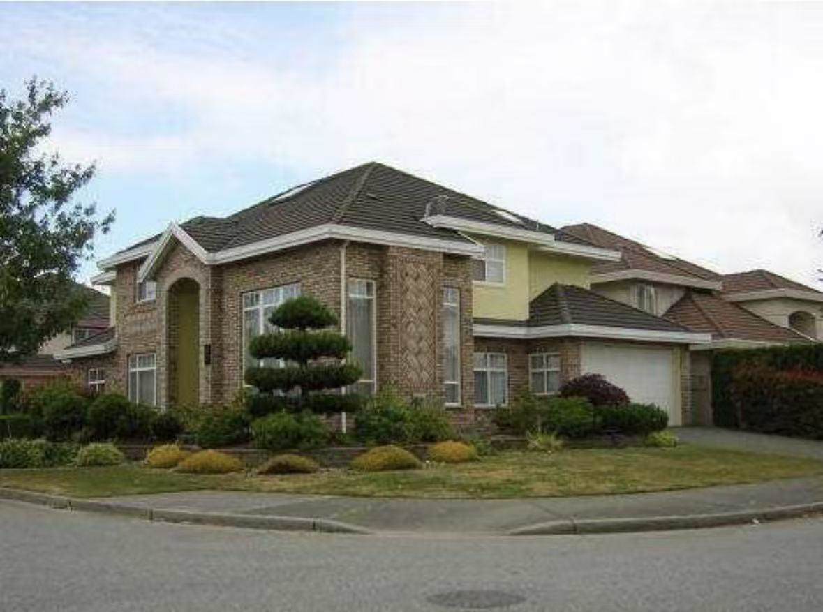 3671 Semlin Dr - Photo 1