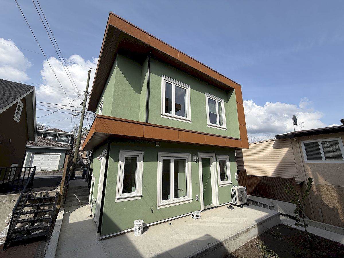  10Xx E 62nd Ave Vancouver Bc - Photo 1