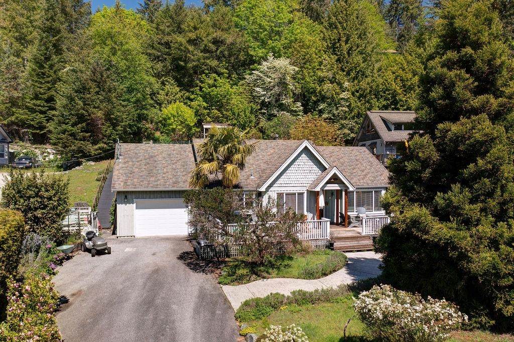 4717 Sinclair Bay Road - Photo 1