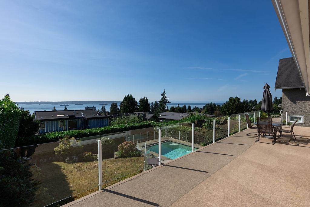 2316 Nelson Avenue - Photo 1