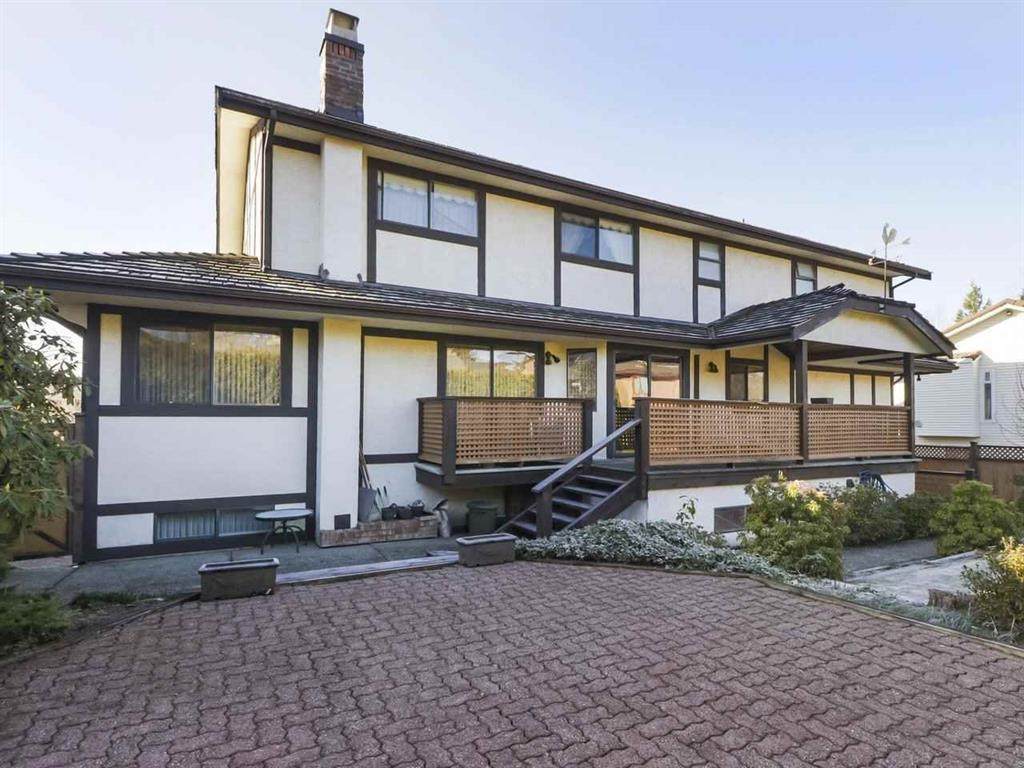 7841 Woodhurst Drive - Photo 1