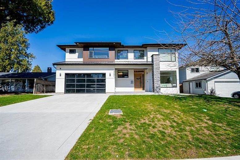 5093 2 Avenue - Photo 1