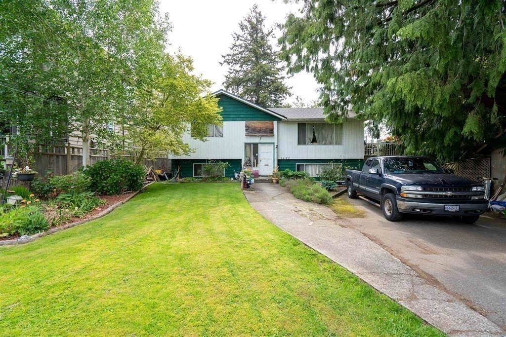 1682 140 Street - Photo 1