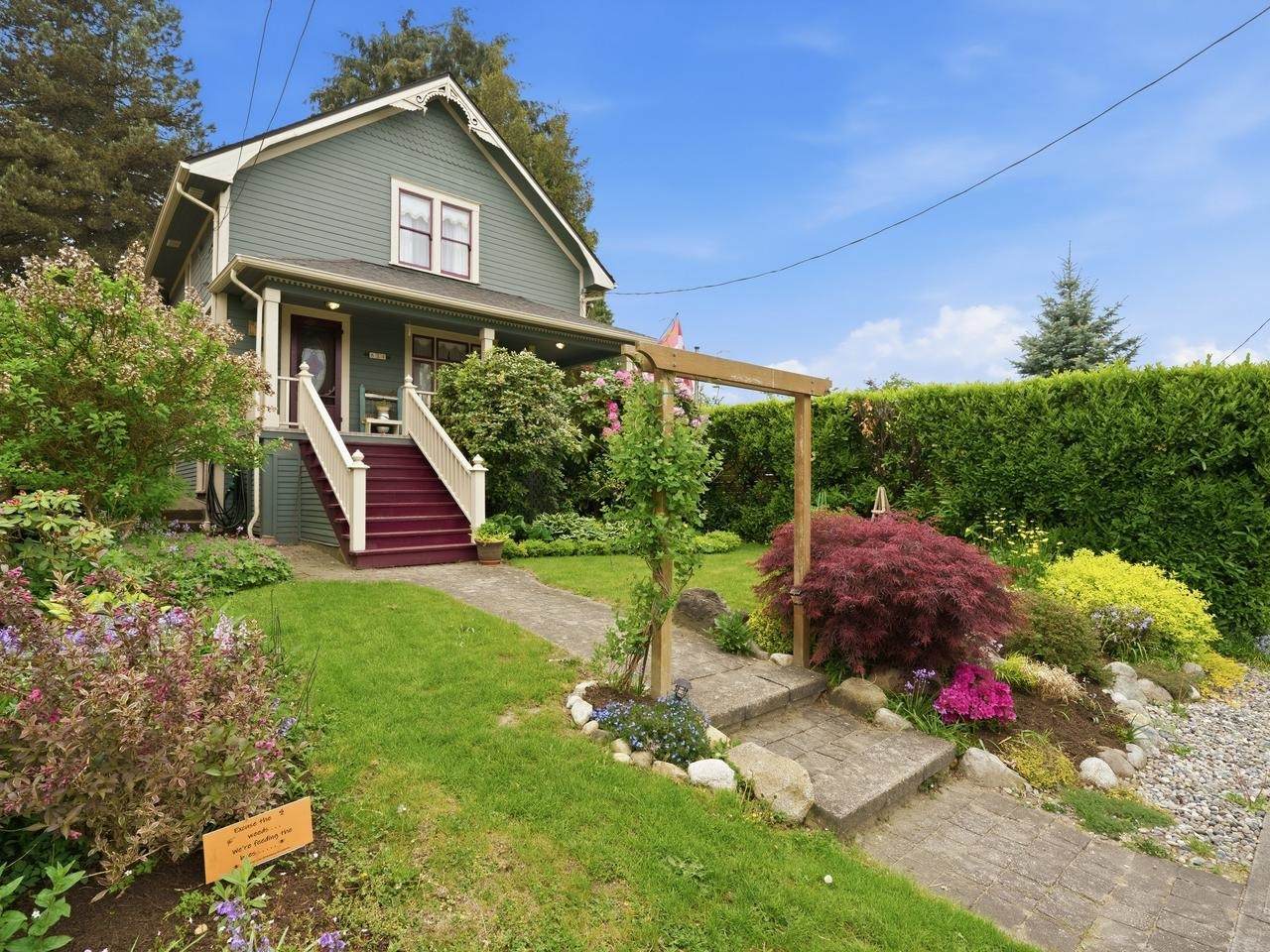 624 Colborne Street - Photo 1