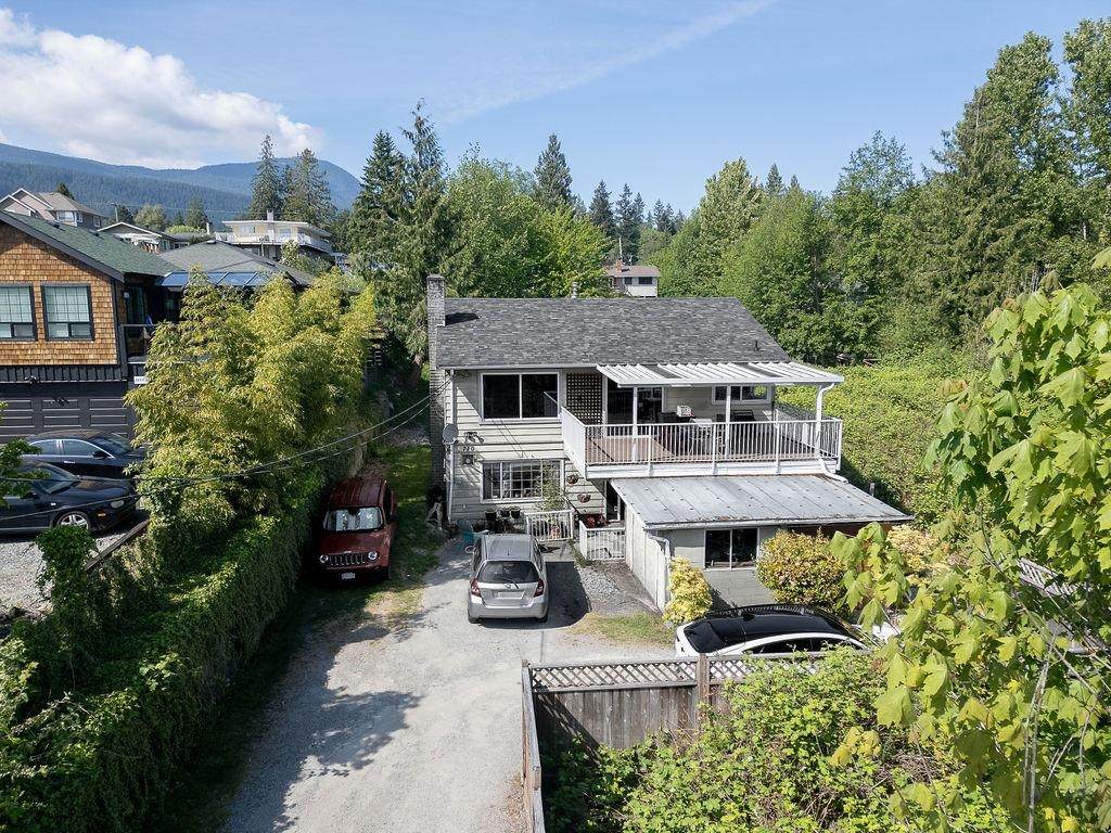 710 Gibsons Way - Photo 1