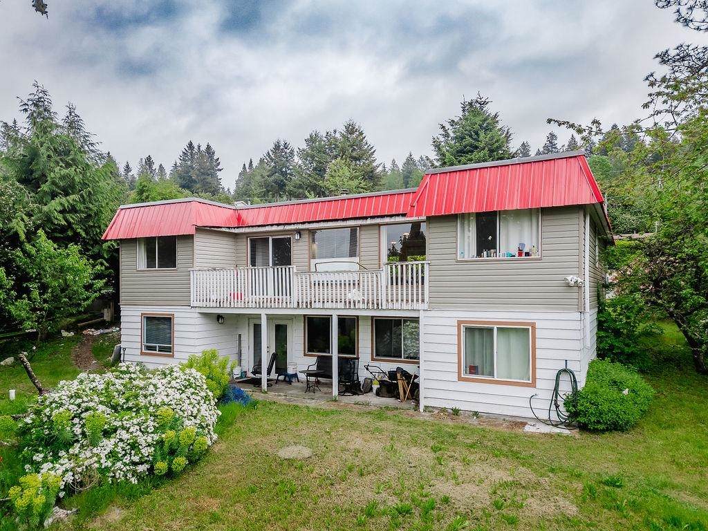 5197 Radcliffe Road - Photo 1