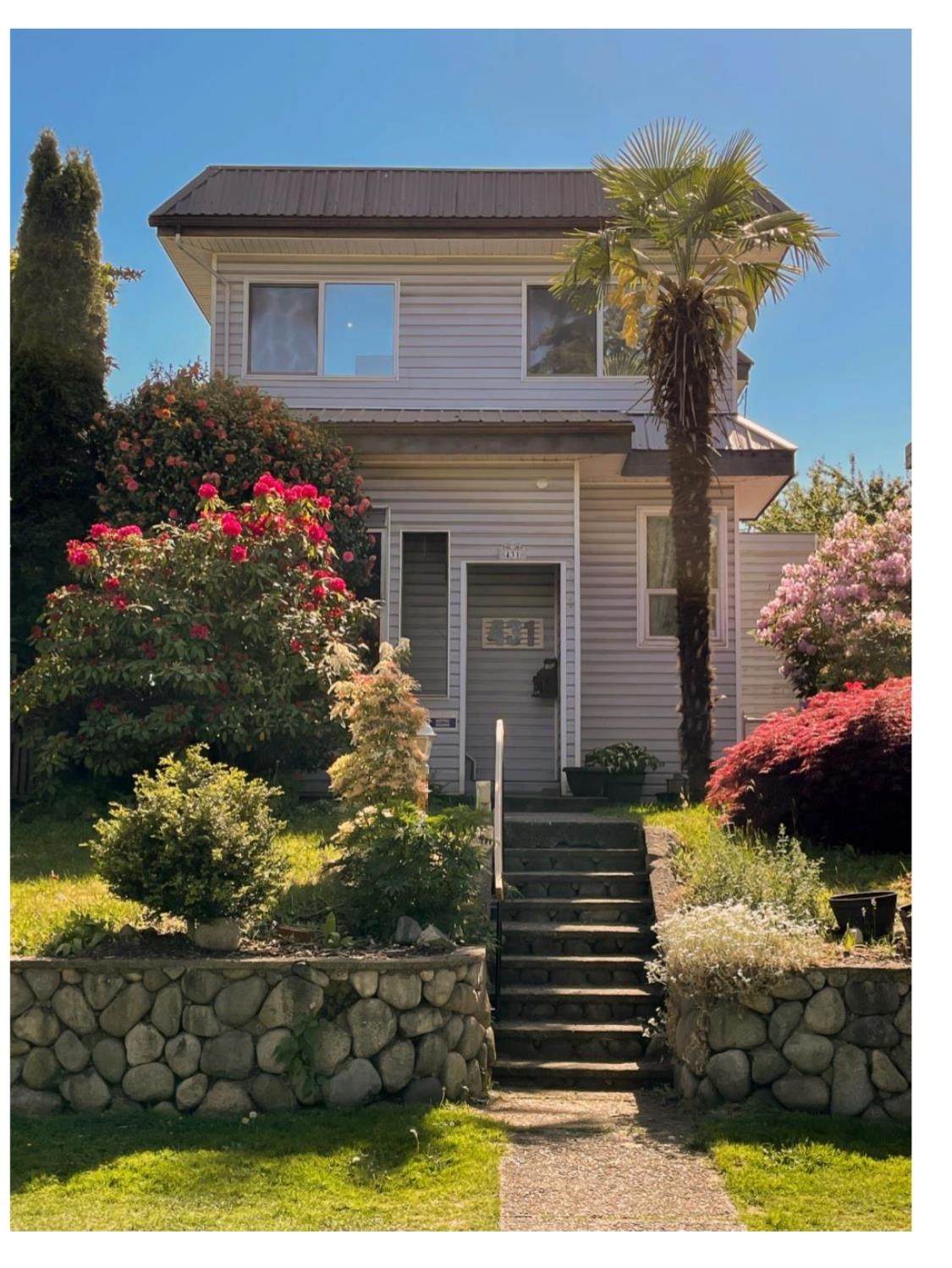 431 2nd Street - Photo 1