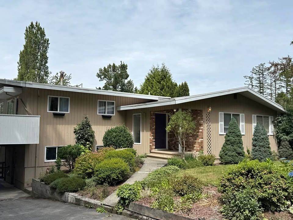 18351 74 Avenue - Photo 1