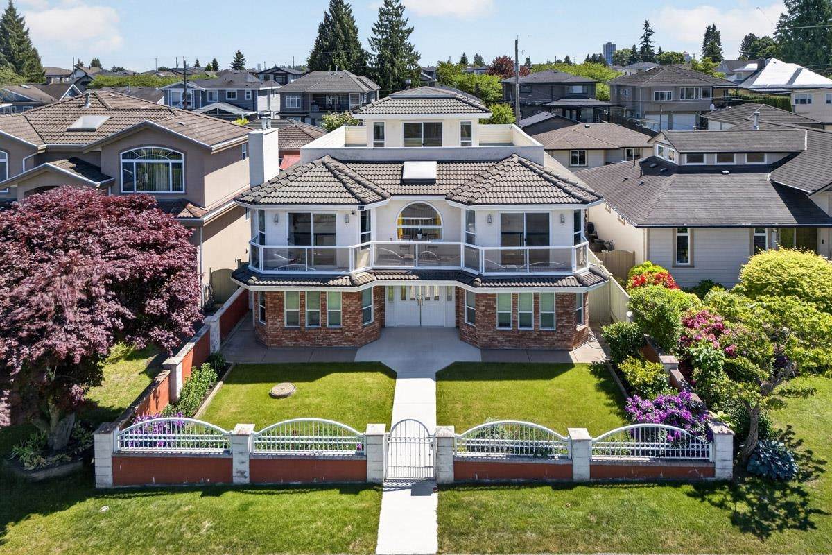 8026 18th Avenue - Photo 1