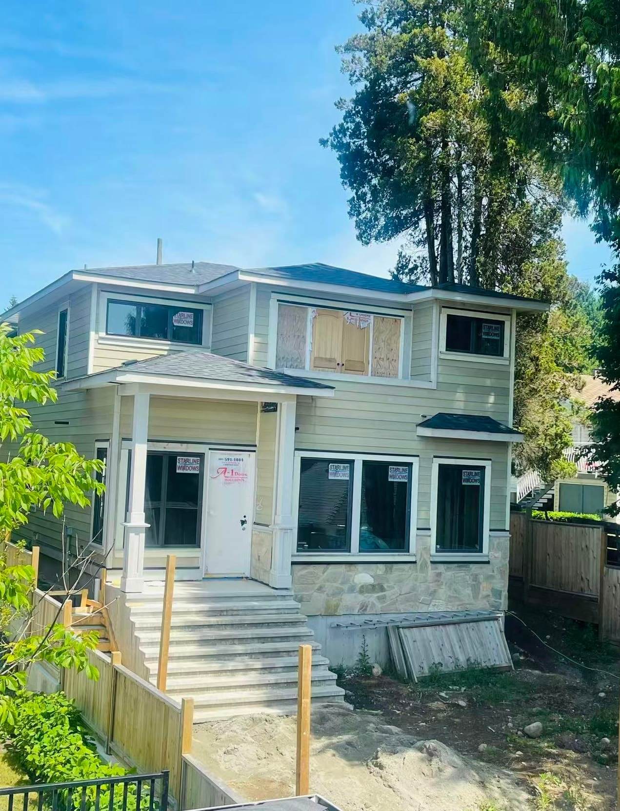 765 Edgar Avenue - Photo 1