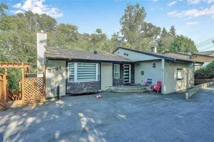 7794 141B Street - Photo 1