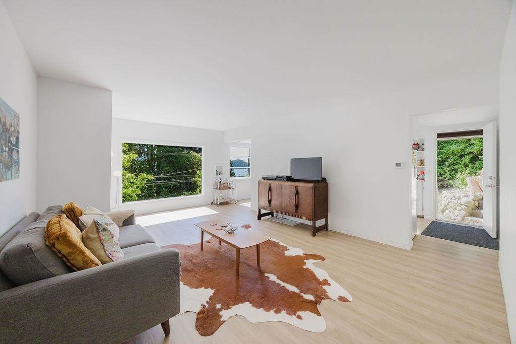 https://bt-photos.global.ssl.fastly.net/britcol/orig_boomver_1_R3131214-3.jpg