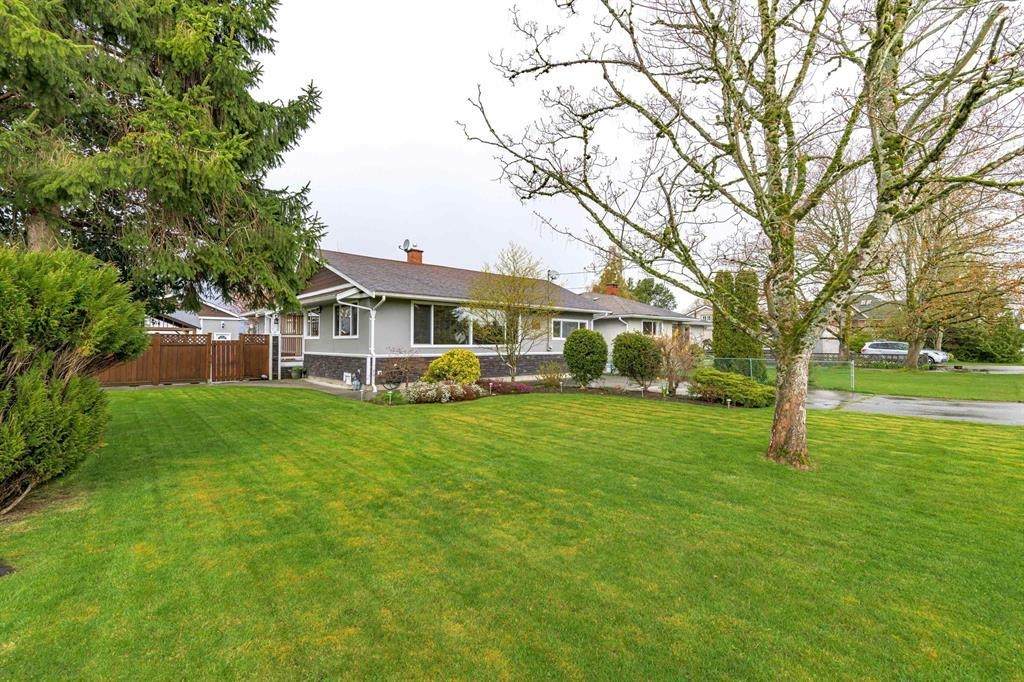 4729 60B Street - Photo 1