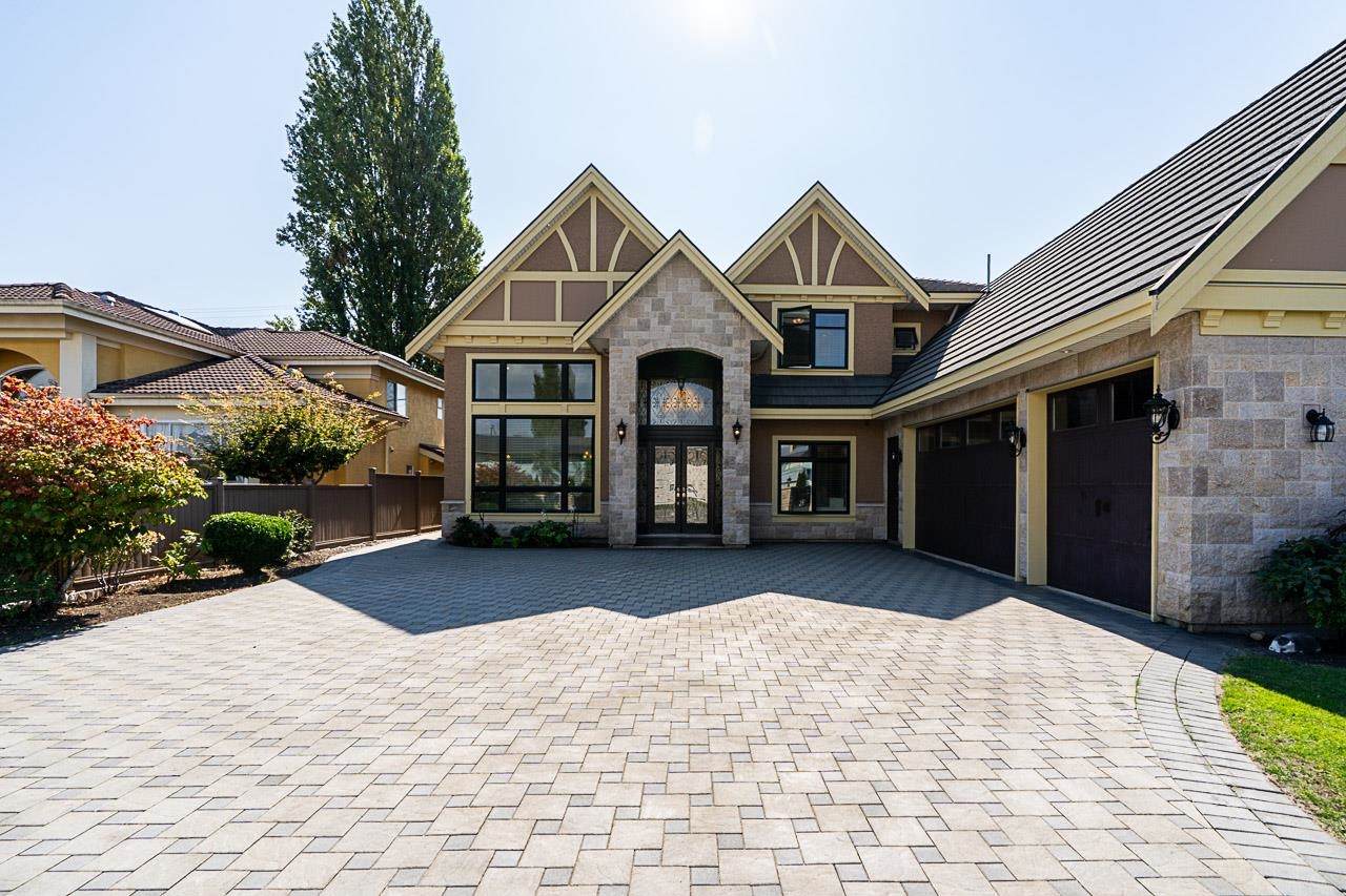 7600 Belair Drive - Photo 1