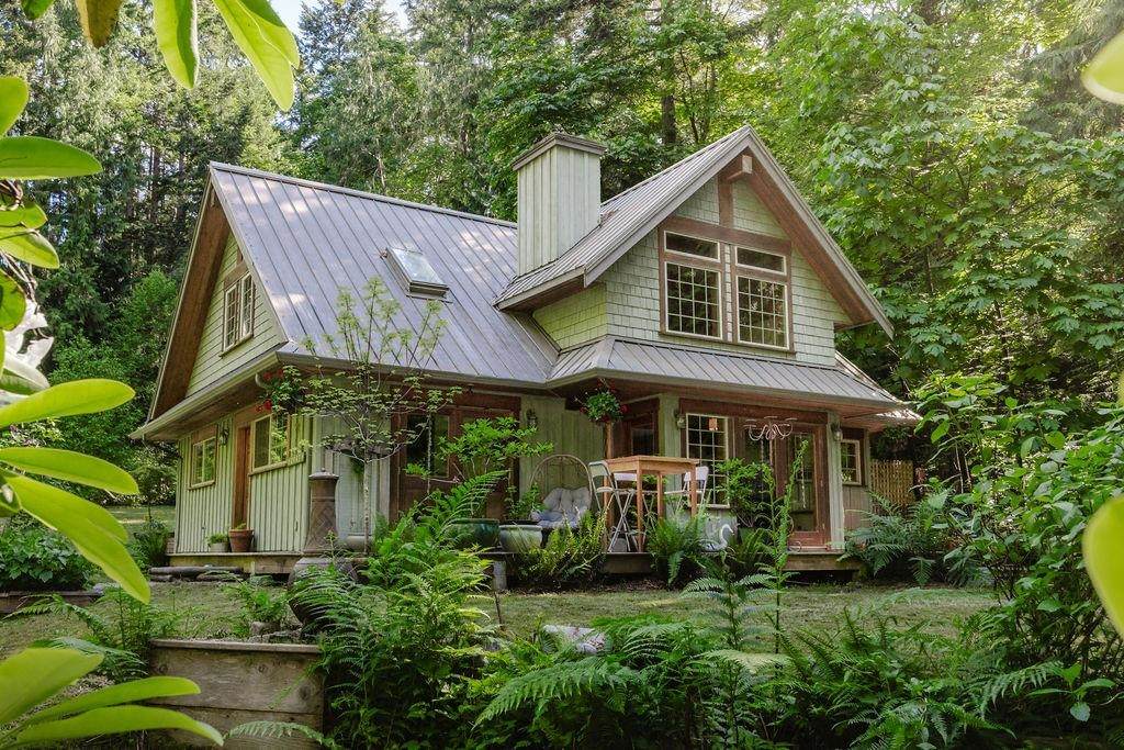 2867 Lower Road - Photo 1