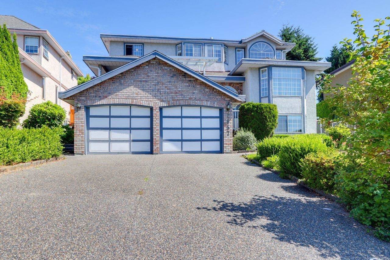 2657 Sandstone Crescent - Photo 1