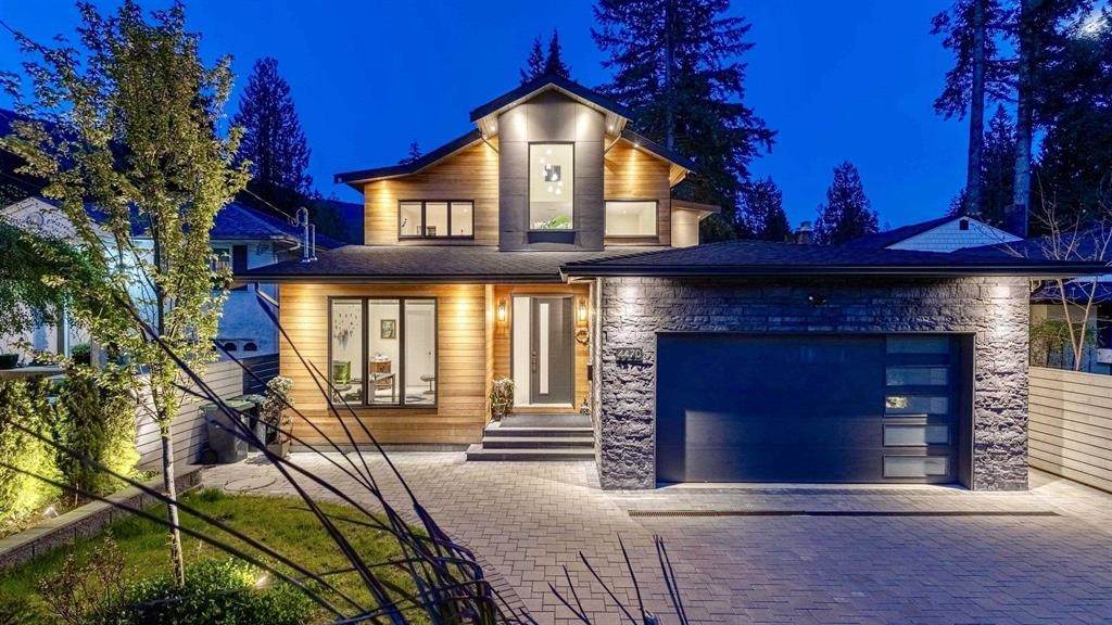 4470 Capilano Road - Photo 1
