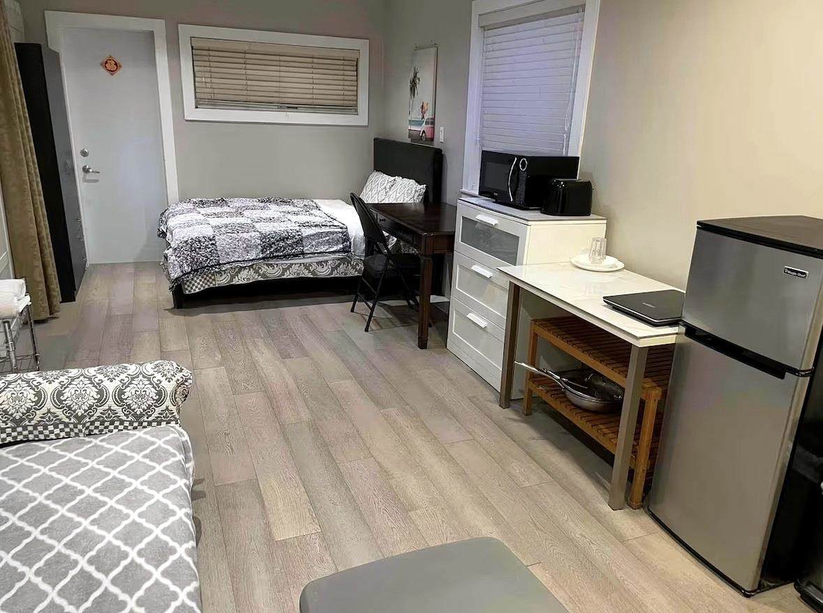 326 W 48Th Ave 48th Avenue - Photo 1