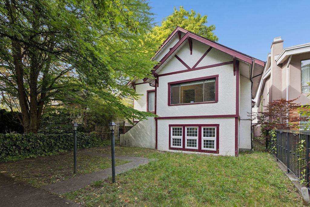 3229 11th Avenue - Photo 1