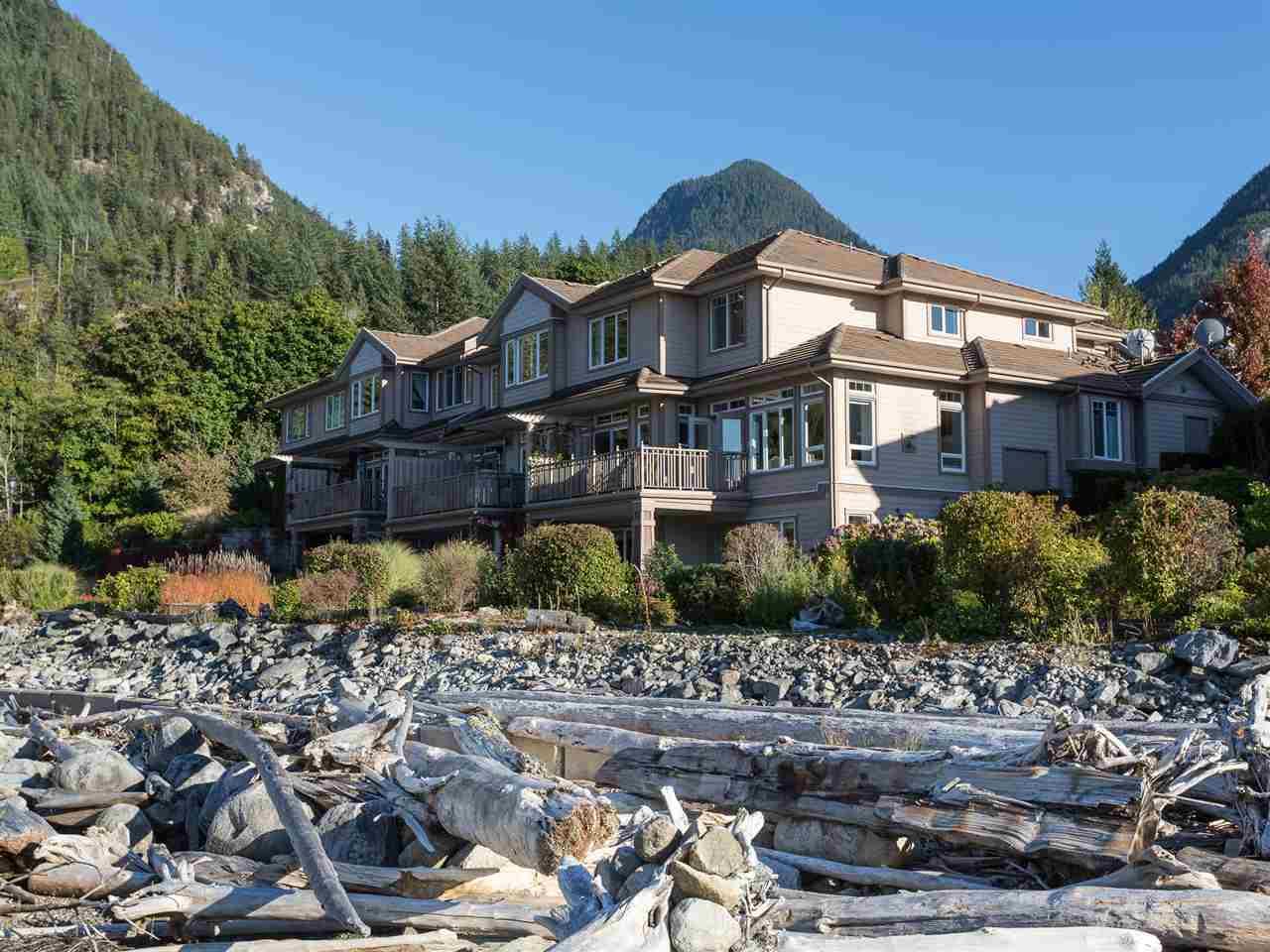 7 Beach Drive - Photo 1