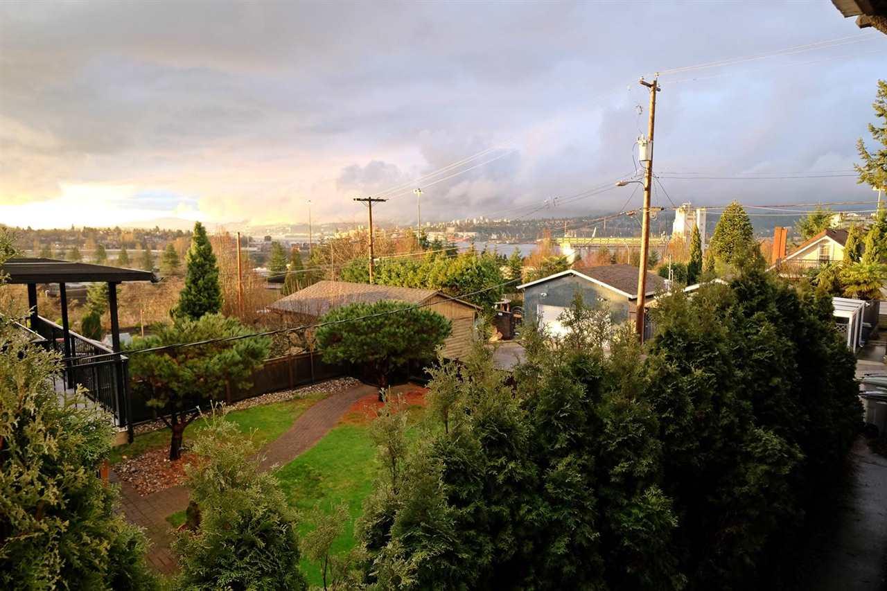 3433 Oxford Street - Photo 1
