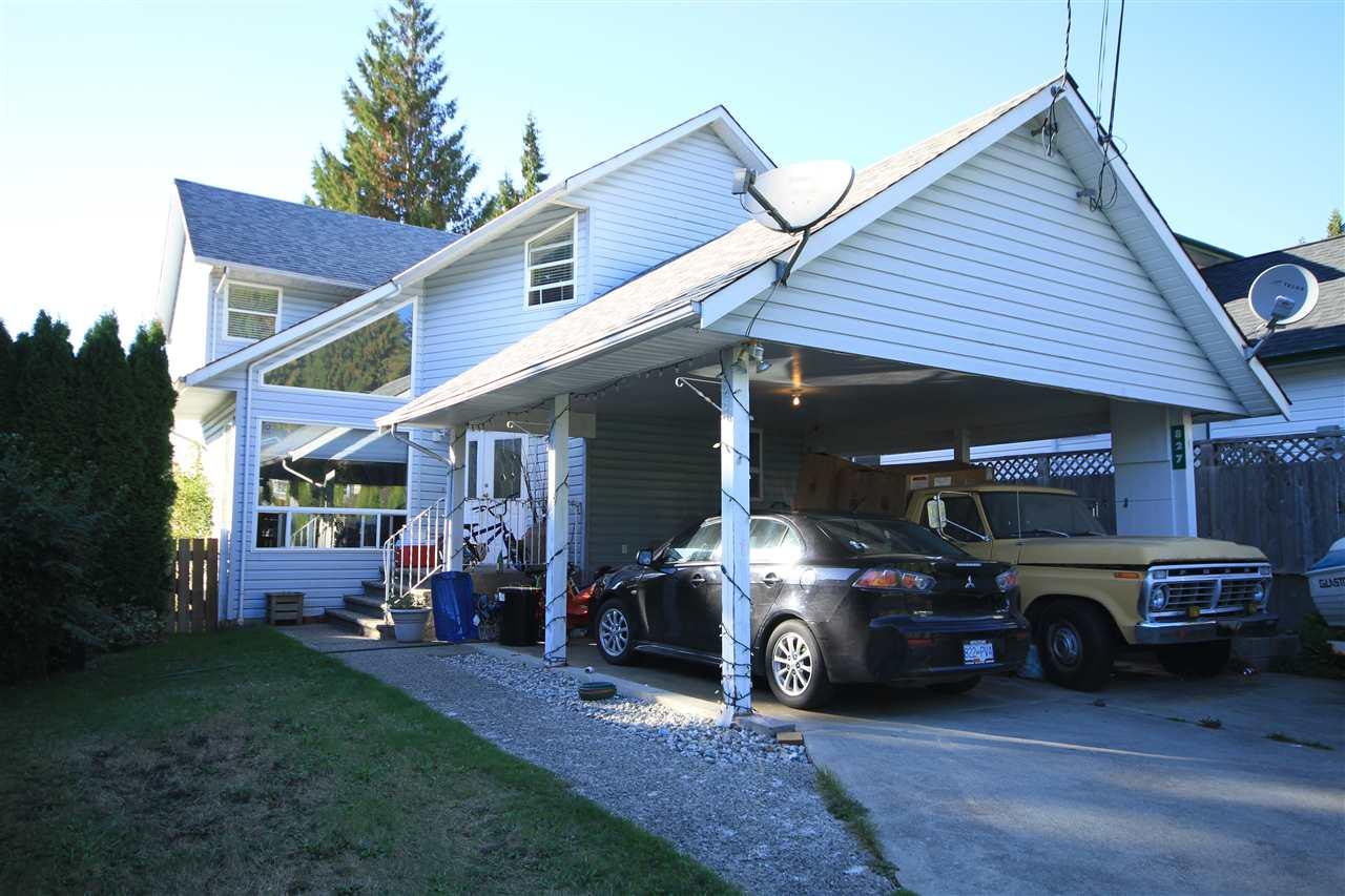 827 Mountainview Drive - Photo 1