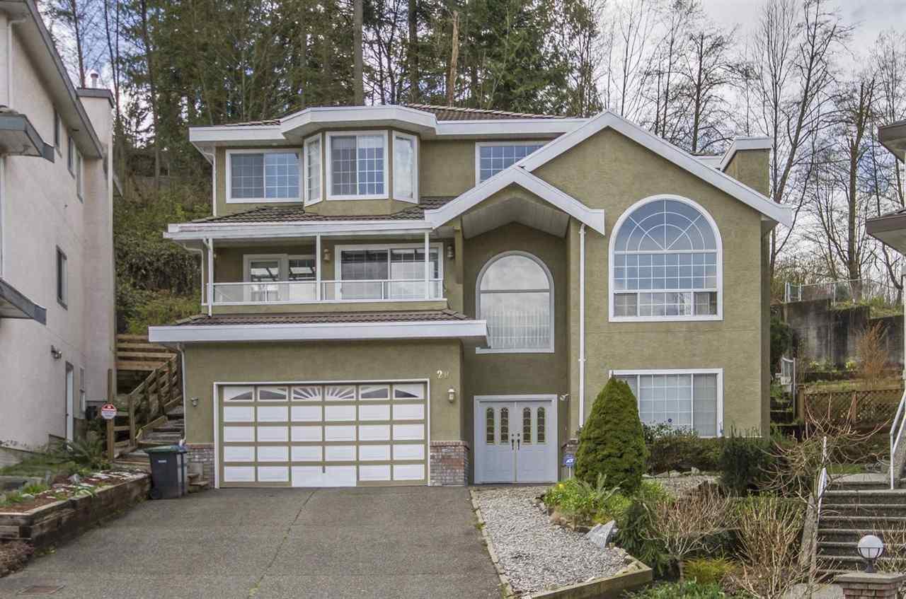 28 Shoreline Circle - Photo 1