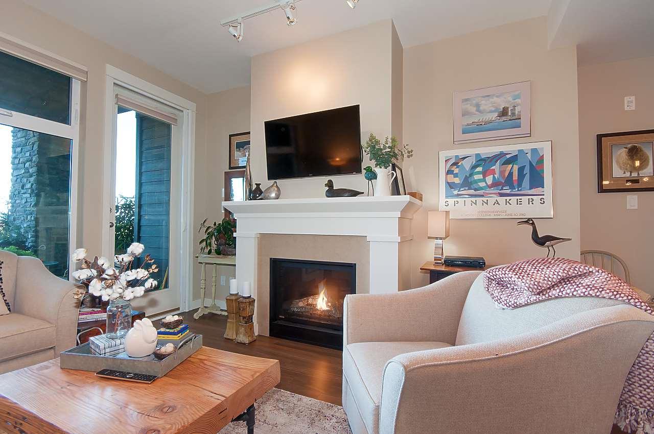5055 Springs Boulevard - Photo 1