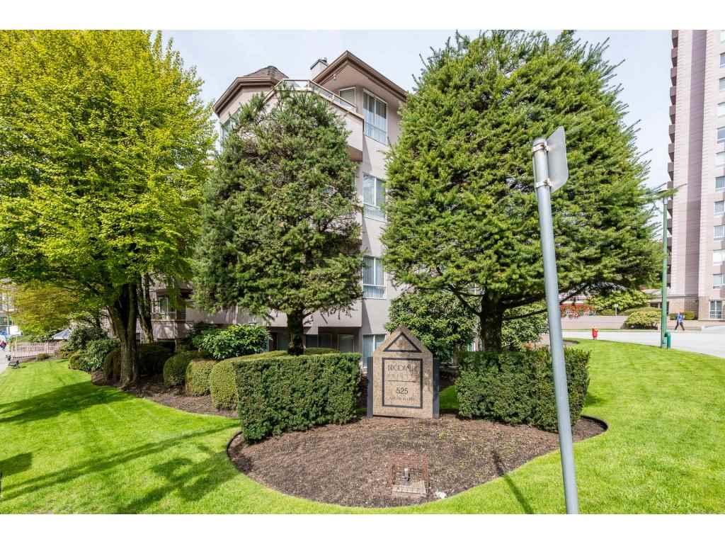 525 Austin Avenue - Photo 1