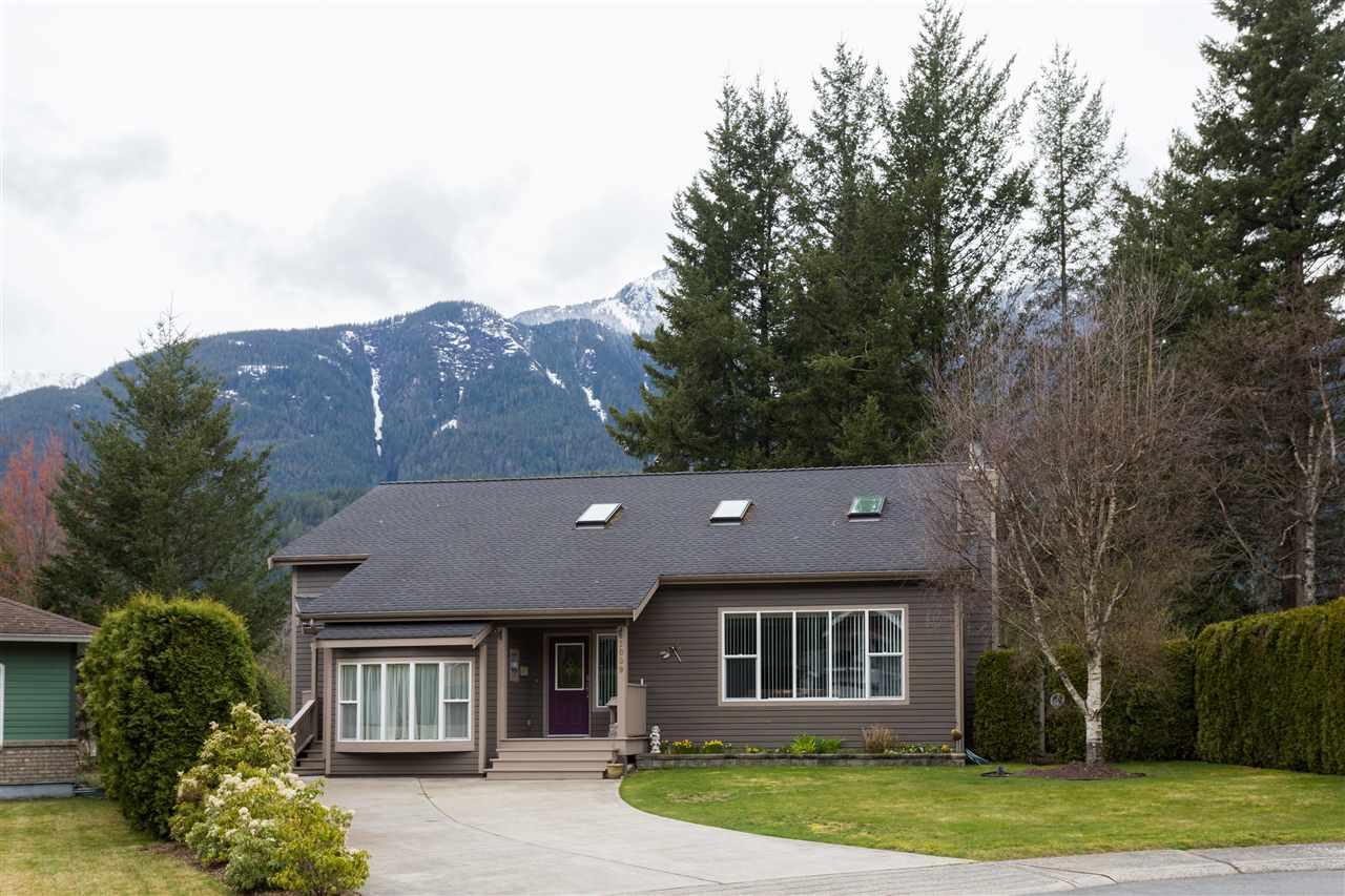 1009 Cypress Place - Photo 1