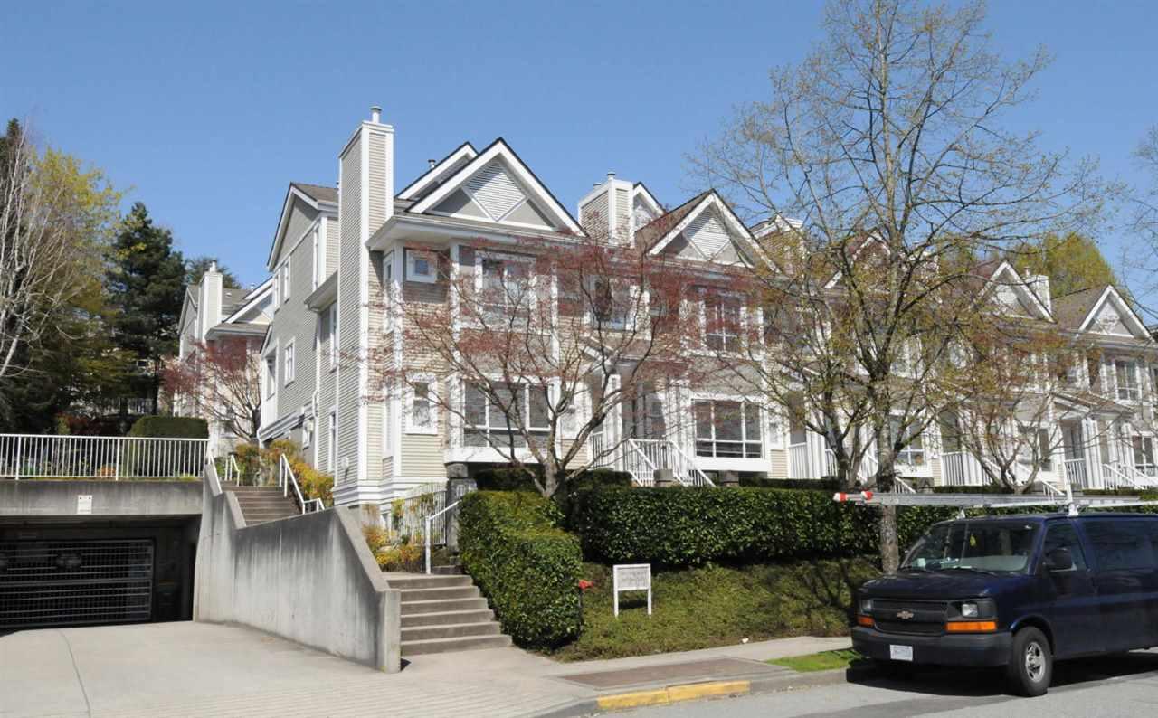 2885 Kent Avenue North - Photo 1