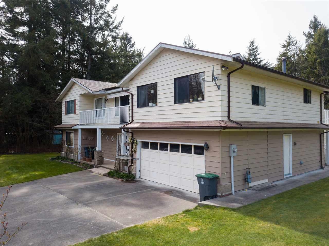13583 24 Avenue - Photo 1