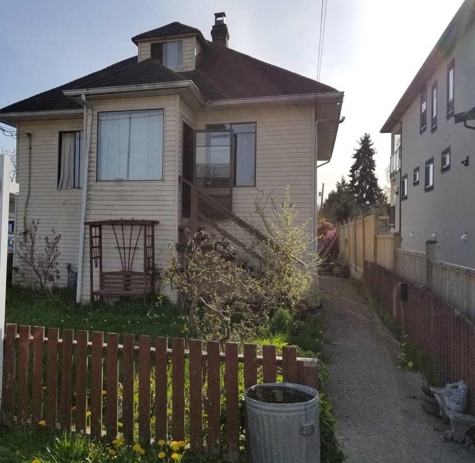 238 Pembina Street - Photo 1